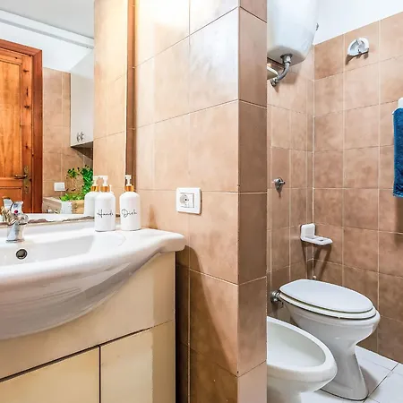 Le Tonnare By Interhome Стинтино