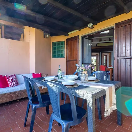 Le Tonnare By Interhome Стинтино